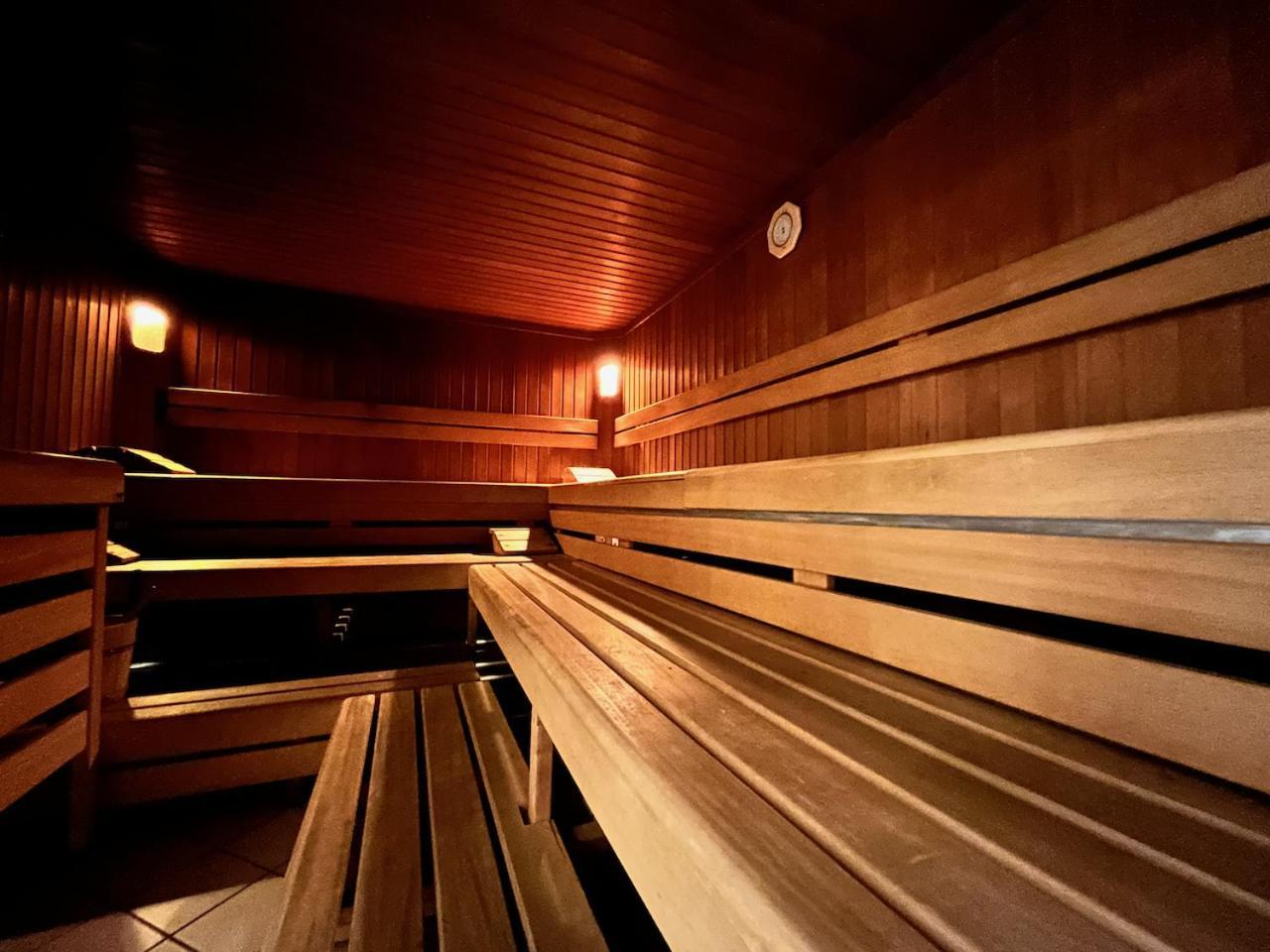 3-room With Sauna And Pool & Walk To Slopes - Jokercard Included Apartment *