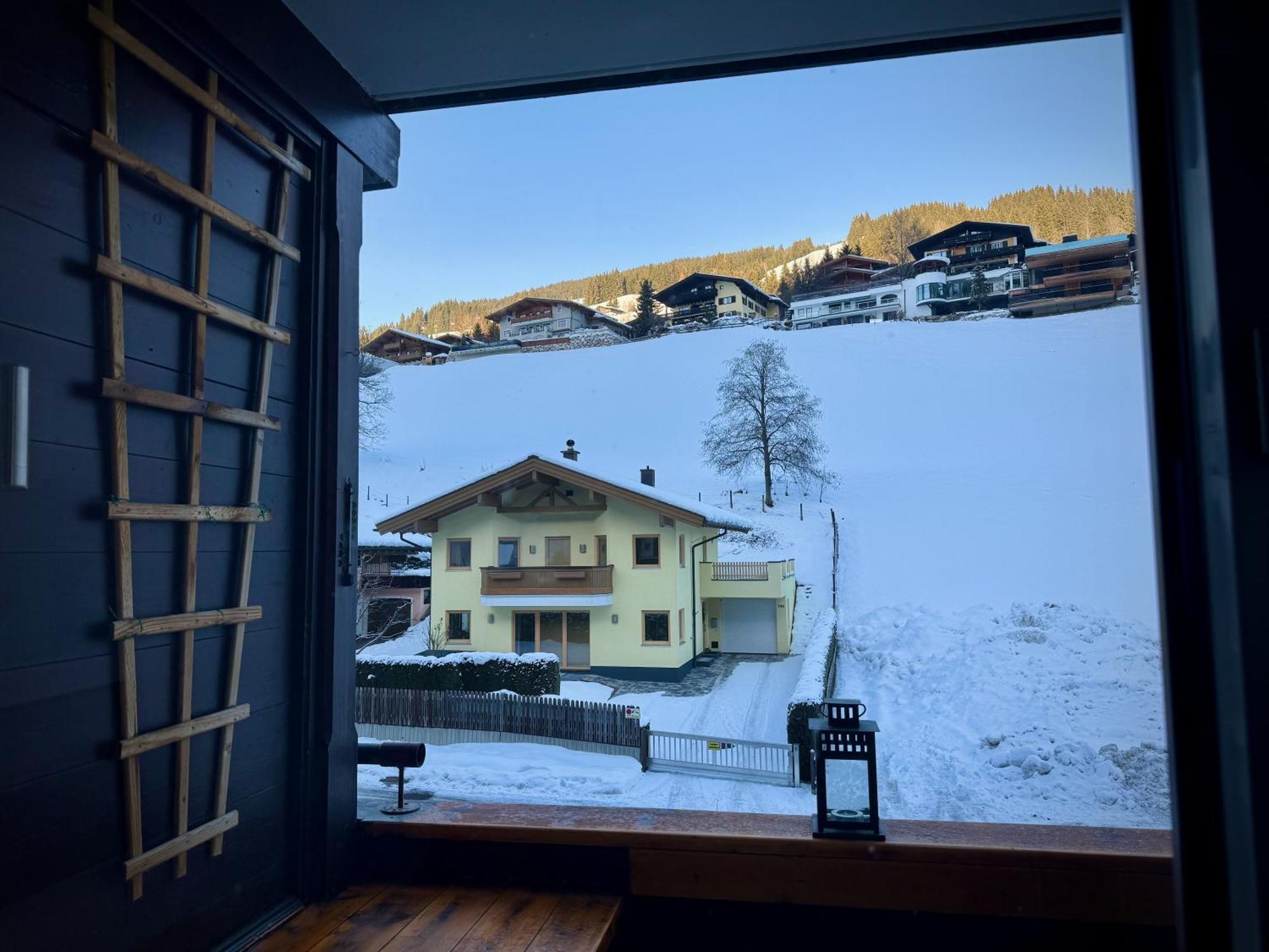 3-room With Sauna And Pool & Walk To Slopes - Jokercard Included * Saalbach-Hinterglemm
